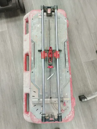 Cortador de azulejos Rubi TX-700