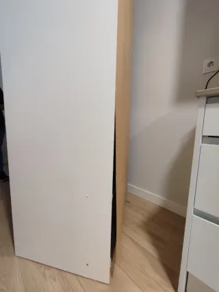 Armario Blanco IKEA( con pequeño defecto )