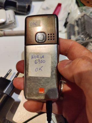 Telefono cellulare Nokia 6300 Silver + caricabatterie