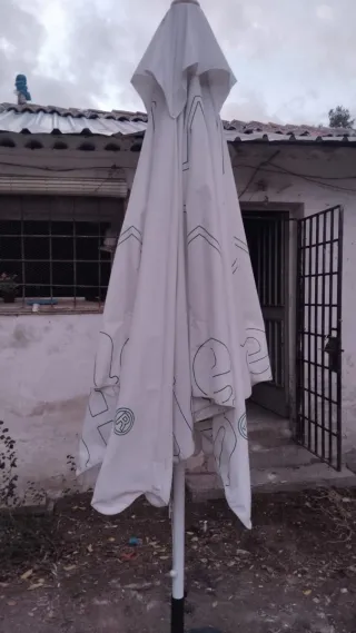 Sombrillas Heineken Blancas