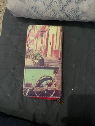 Monedero multicolor con cremallera