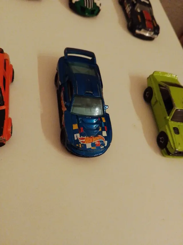 Coche Hot Wheels verde