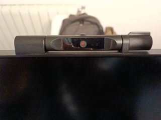 Monitor Lenovo 27"2K Webcam Ideal Teletrabajo