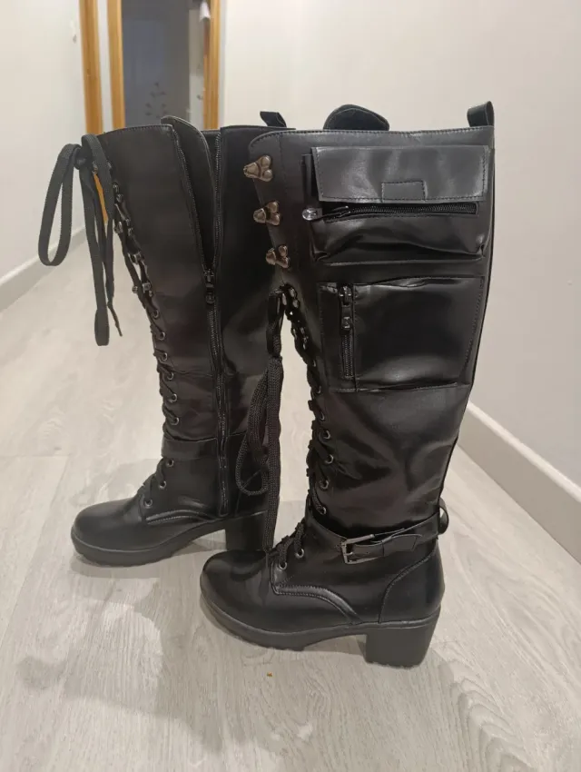 Botas altas negras talla 38
