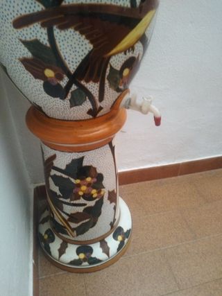 Depuradora de agua antigua cerámica
Venta en perso