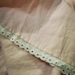 Camisón Vintage Rosa de Algodón Suave con Encaje 