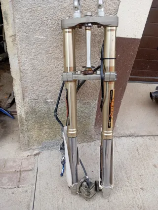 Barras Horquilla Yamaha WR 450
Y amortiguador tras