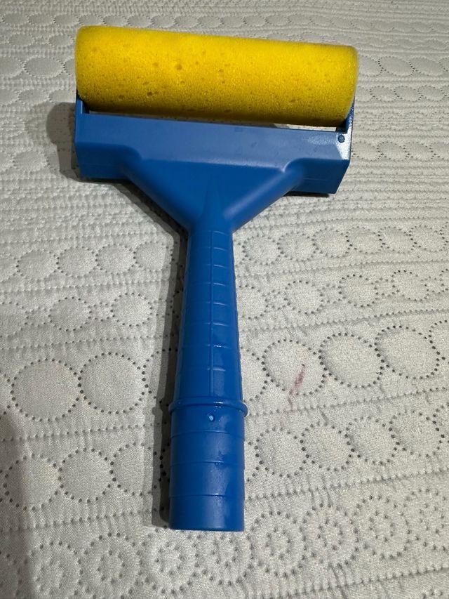 Cepillo Limpieza Mosquiteras y Rodillo