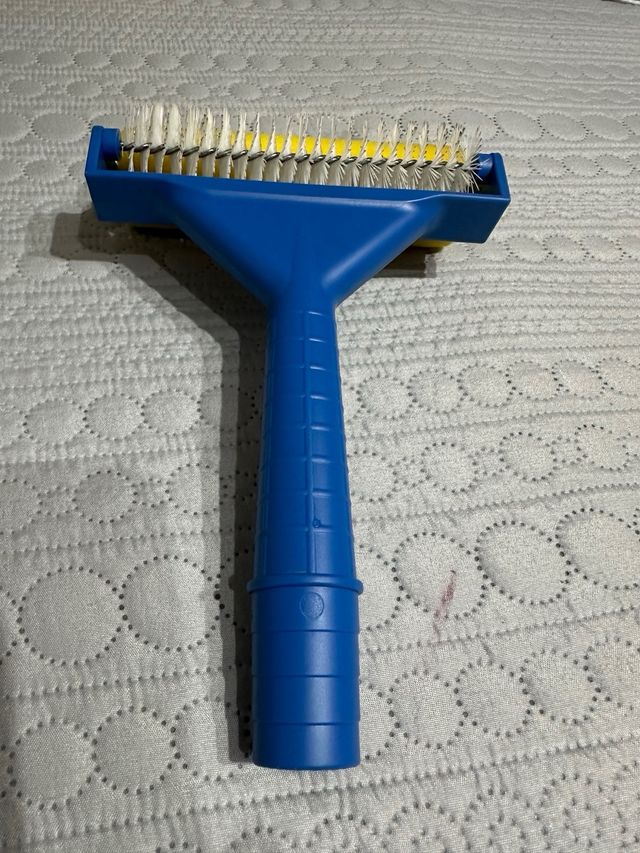 Cepillo Limpieza Mosquiteras y Rodillo