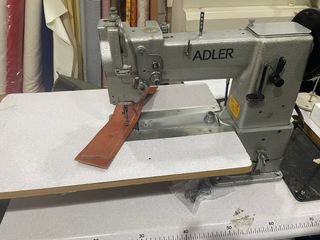 Máquina Coser Triple Arrastre Adler