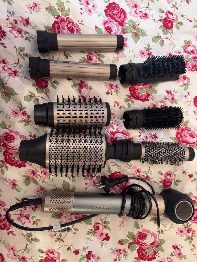 Secador Cecotec con 8 cabezales