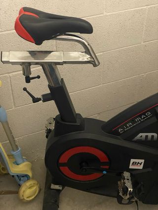 Bicicleta Indoor BH Airmag