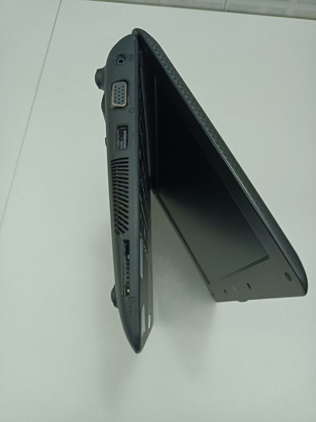 Asus Eee PC 1001px 10.1 Nero non testato.