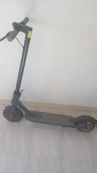 Patinete Eléctrico Xiaomi Mi Essential
