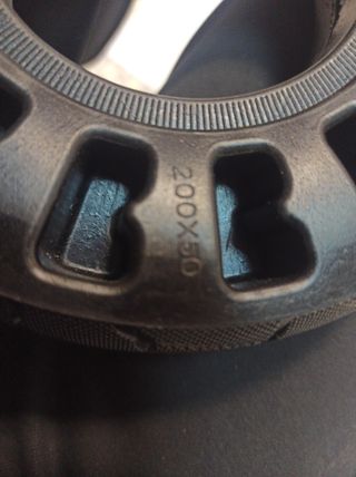 Neumático Sólido Patinete 200x50