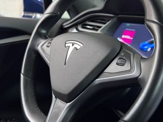 Tesla Model S 75D 4WD