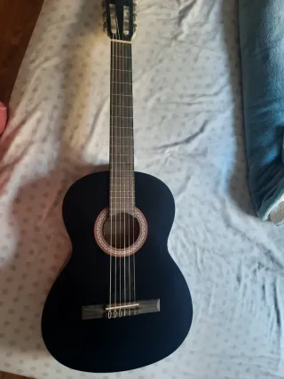 Guitarra Clásica Negra