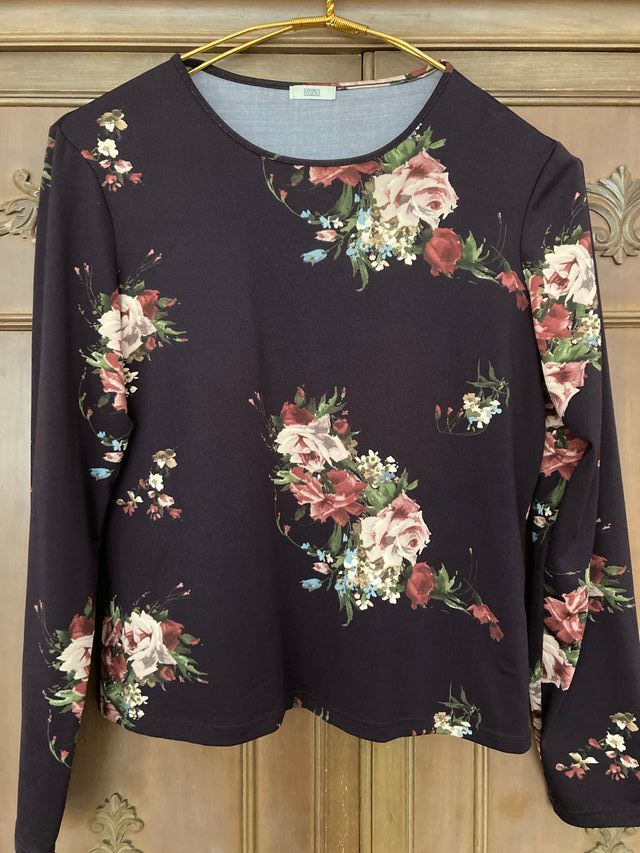 Camiseta DIVAS floral manga larga