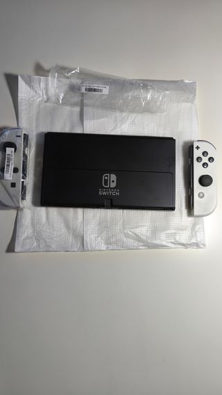 Nintendo Switch OLED bianco