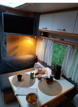 KNAUS SUDWIND 550 TKF- Lista para viajar 6 plazas