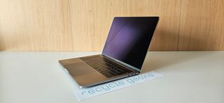 MacBook Pro A1989 i5 16GB RAM 256GB SSD