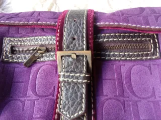 Bolso Carolina Herrera Morado y Negro