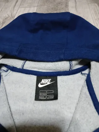 Sudadera Nike con cremallera azul