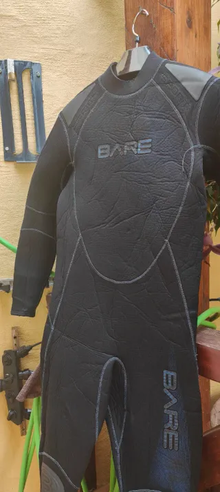 Traje de neopreno BARE
