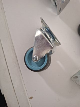 4 Ruedas Giratorias con Freno