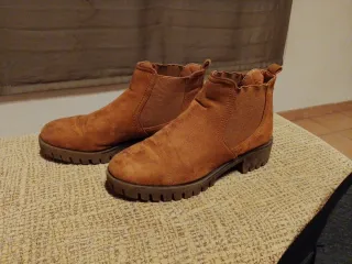 Botines marrones