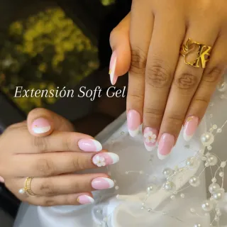 Extensión de Uñas Manicura Rusa