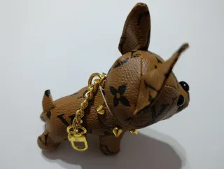 Llavero perro bulldog francés Louis Vuitton 