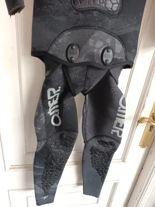 Traje PescaSub Omer Black Moon