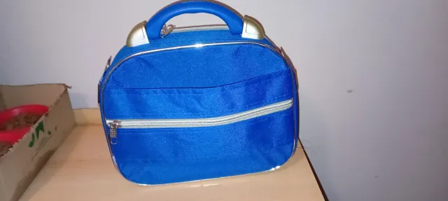 Neceser HUAXIN azul y plateado