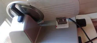 Cortadora de embutidos profesional