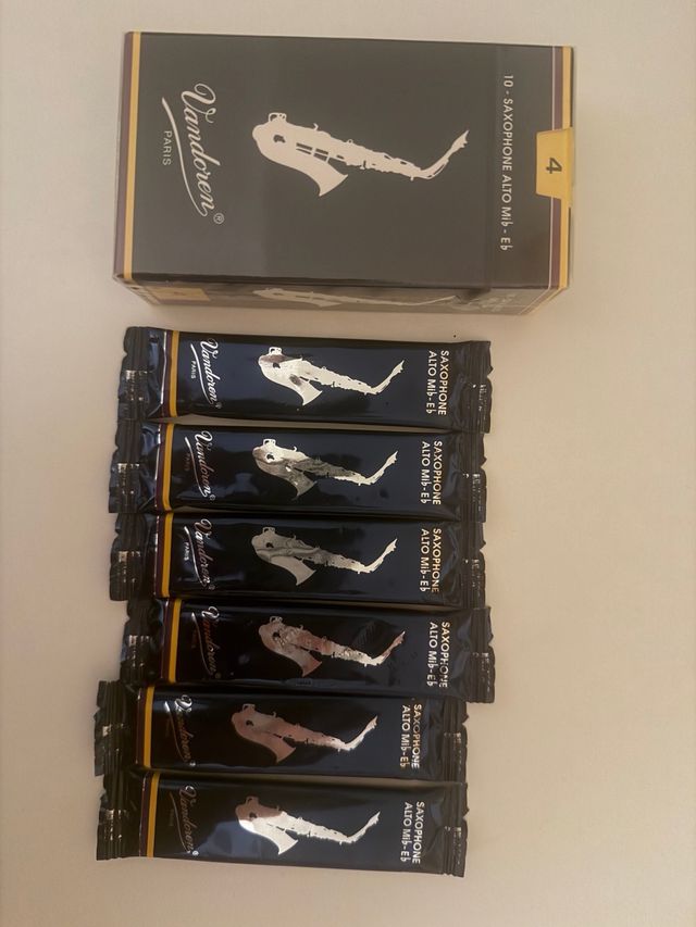 16 Cañas Saxo Alto Vandoren Nº4