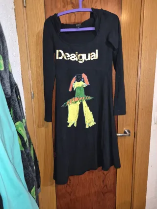Vestido Desigual Negro con Dibujo Multicolor