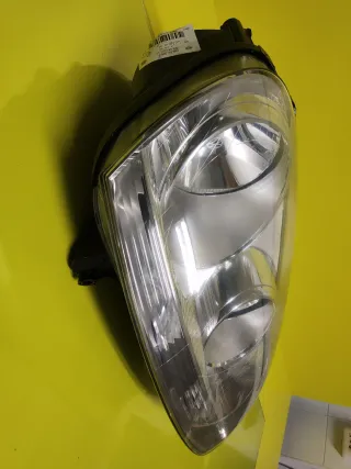FARO DELANTERO DERECHO VOLKSWAGEN GOLF V