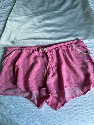 Pijamas  y camisón mujer lote por 1'50
