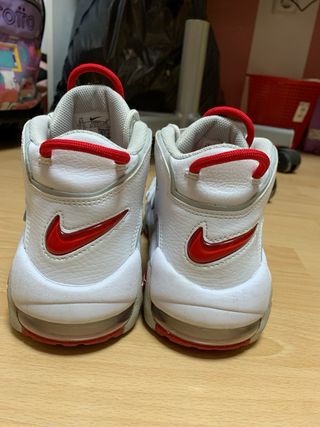 Nike Air More Uptempo Blancas y Rojas