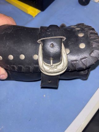Borsa rullo porta attrezzi moto in pelle