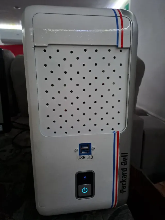 PC Sobremesa i5 Micro ATX Blanco
