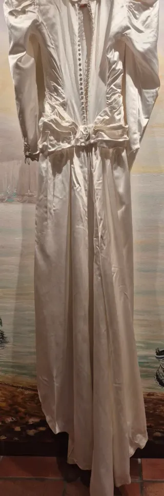 Vestido novia. Raso Blanco