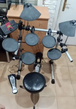 Batería Electrónica Yamaha DTXPLORER + Octapad
