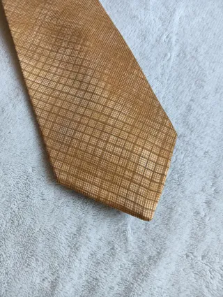 Corbata de caballero marrón y dorada