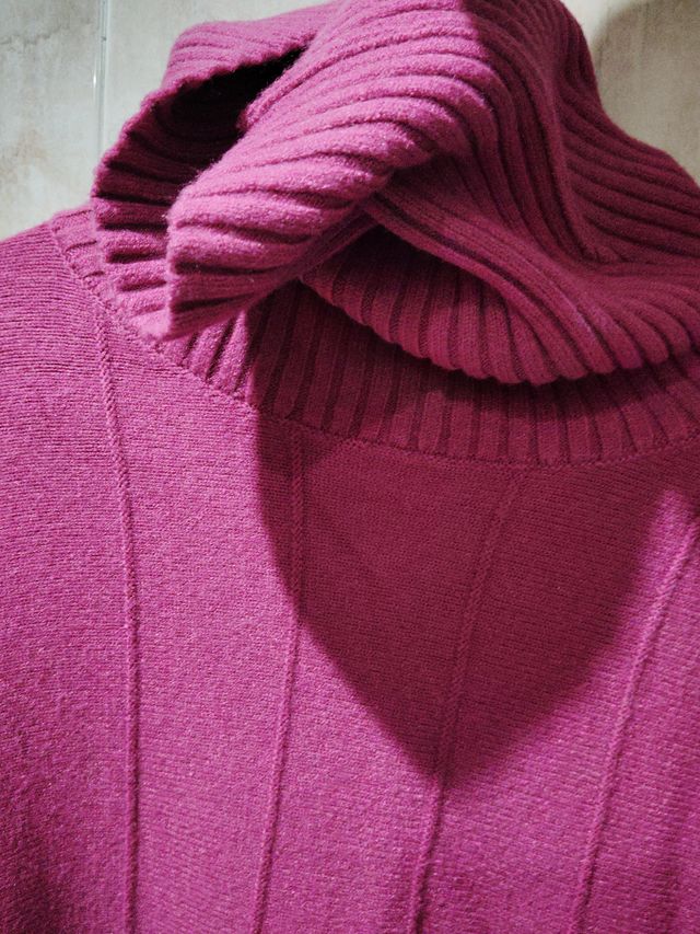Jersey cuello alto mujer rosa