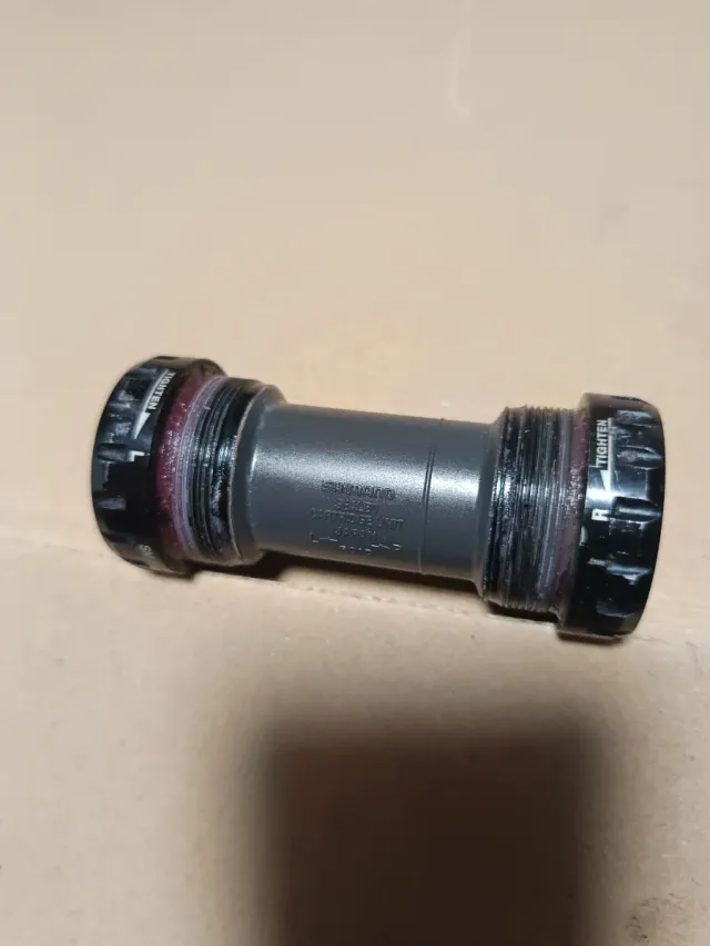 Eje Pedalier Shimano BC1.37 x 24 ROAD