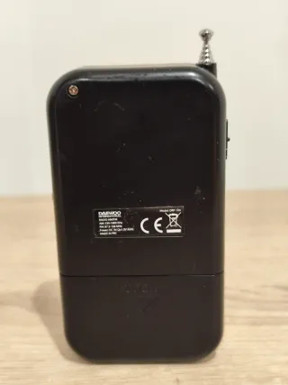 Radio Portátil Daewoo DRP-104 FM/AM