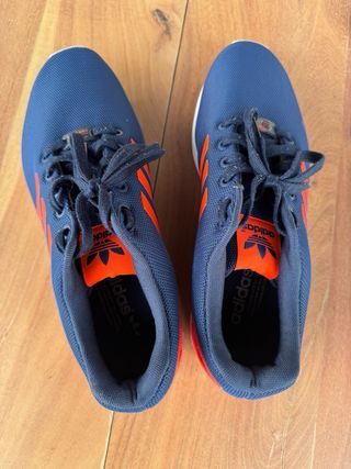 Zapatillas Adidas Azules y Naranjas