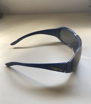 Gafas de sol Arnette negras y azules